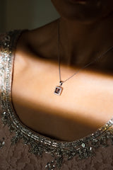 Queen Pendant Set - Zumorrud