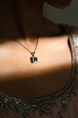 Queen Pendant - Zumorrud