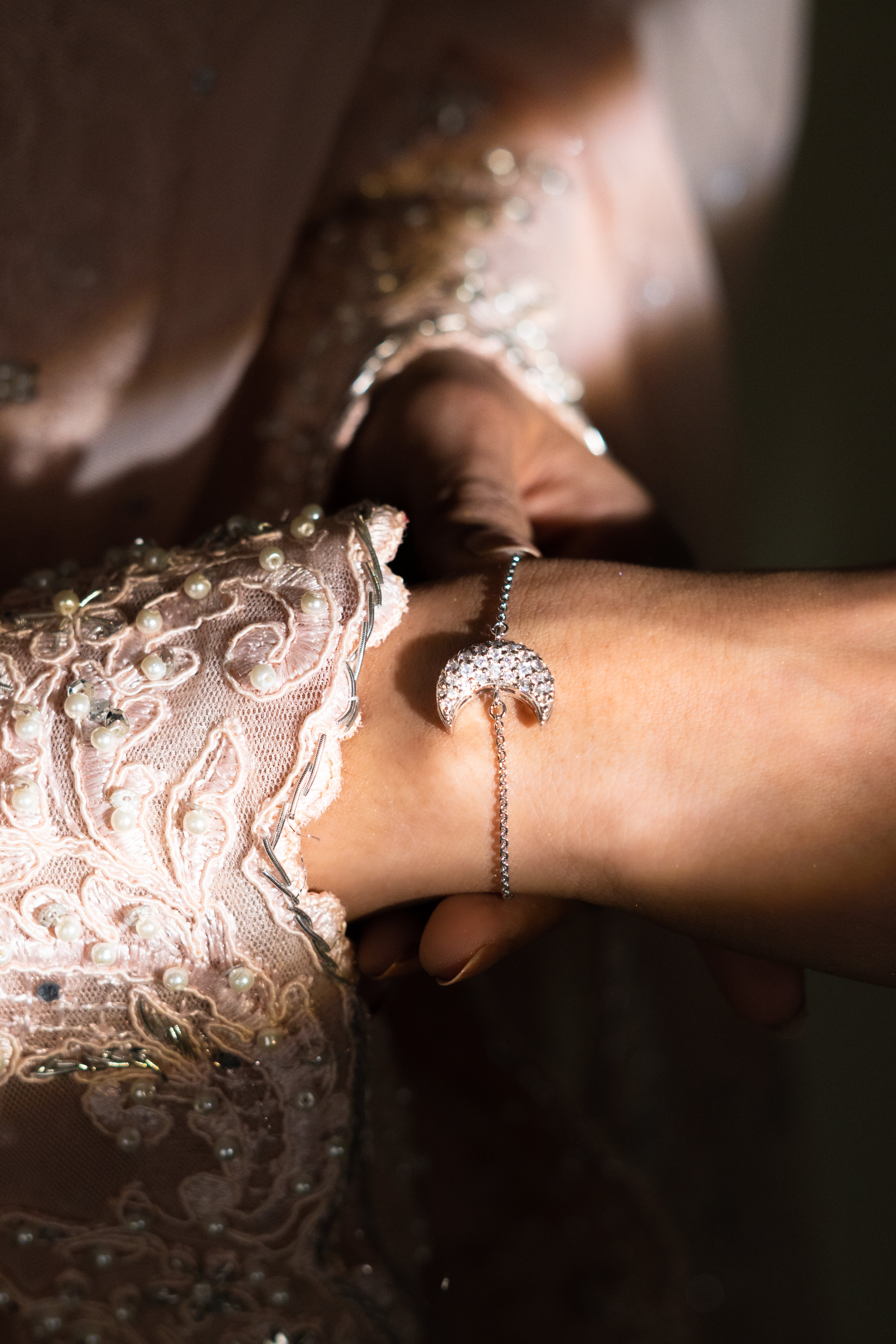 Half Moon Bracelet - Zumorrud