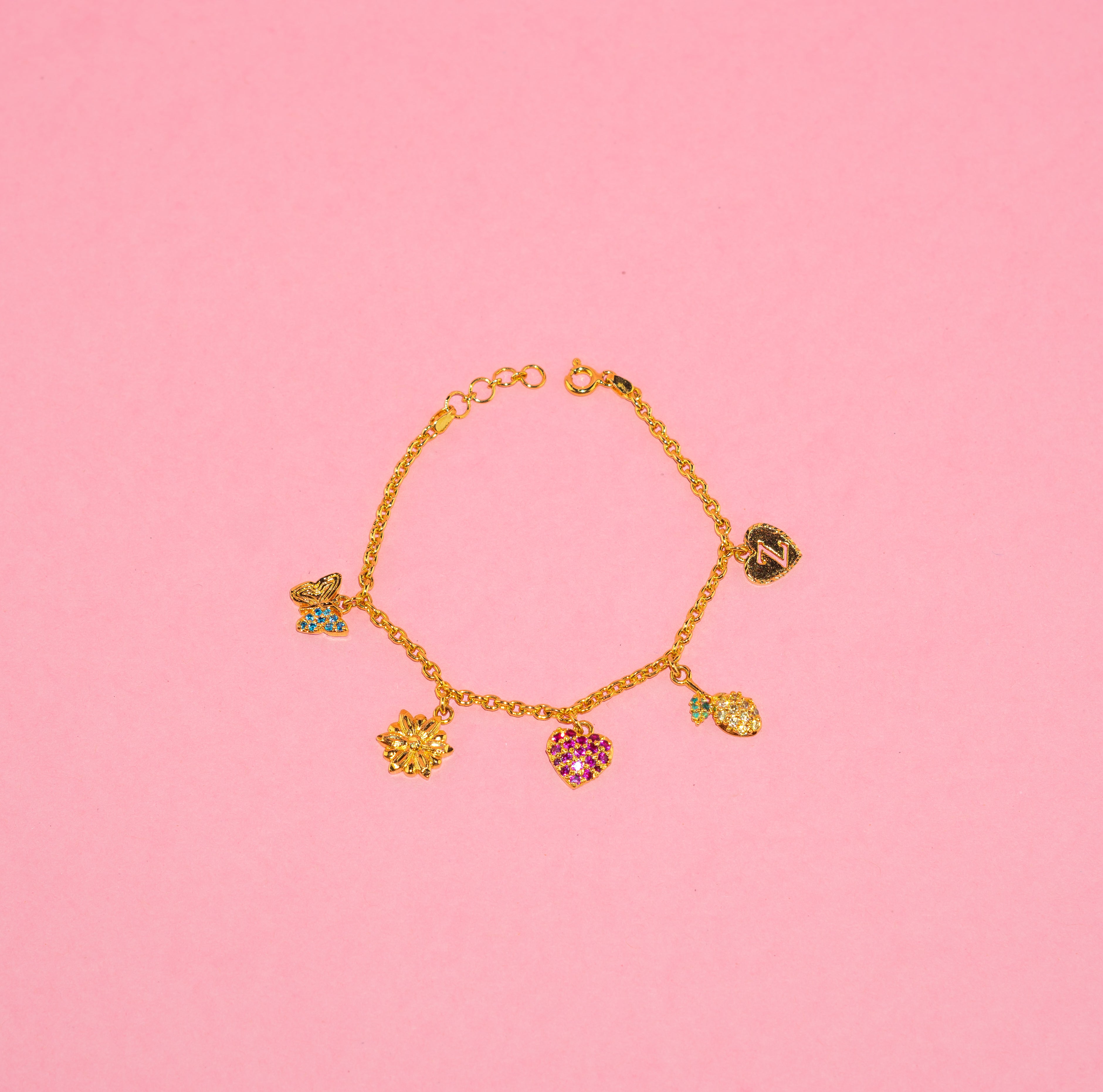 Gold Charm Bracelet - Zumorrud