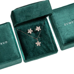 Five Petals Pendant Set