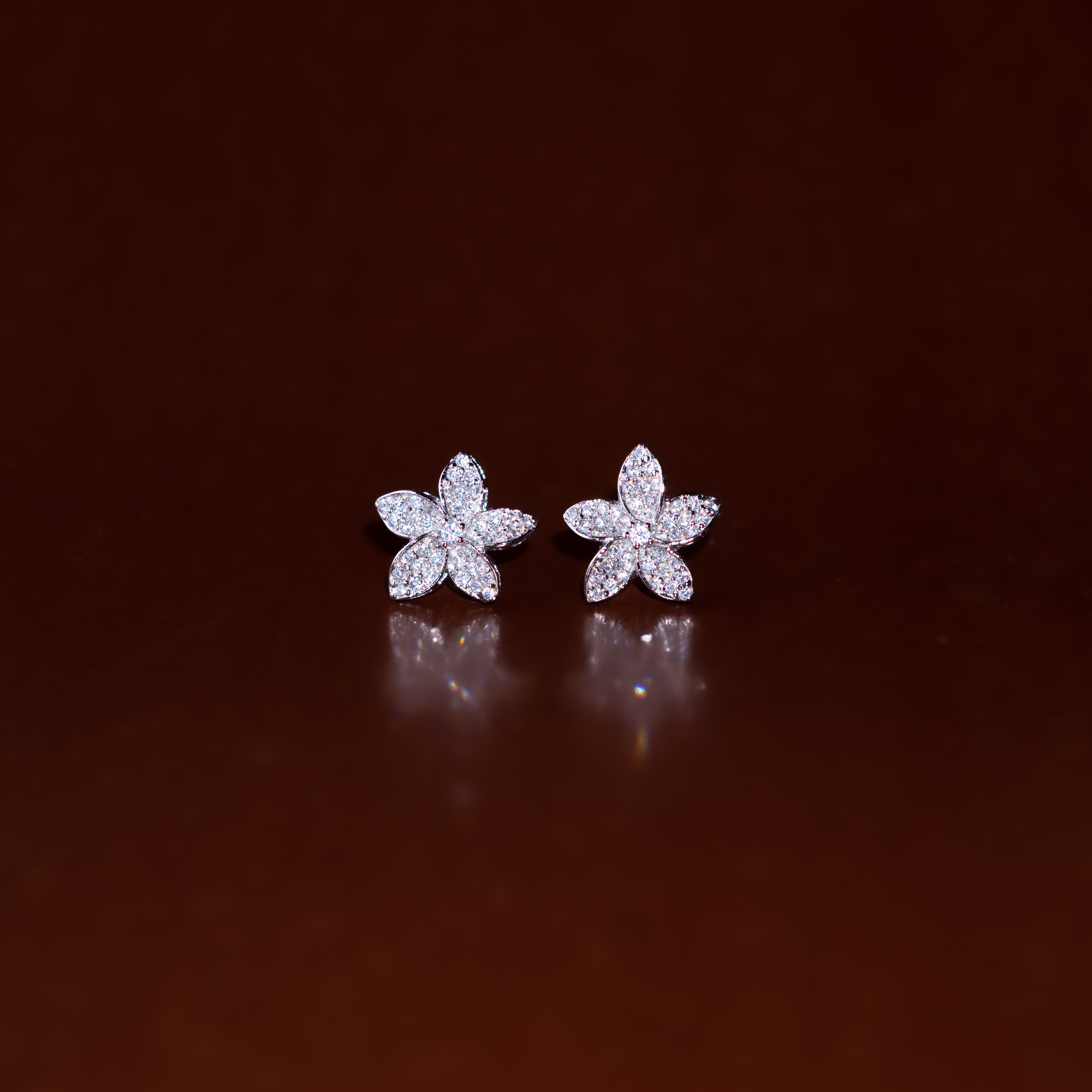 Five Petals Earrings - Zumorrud