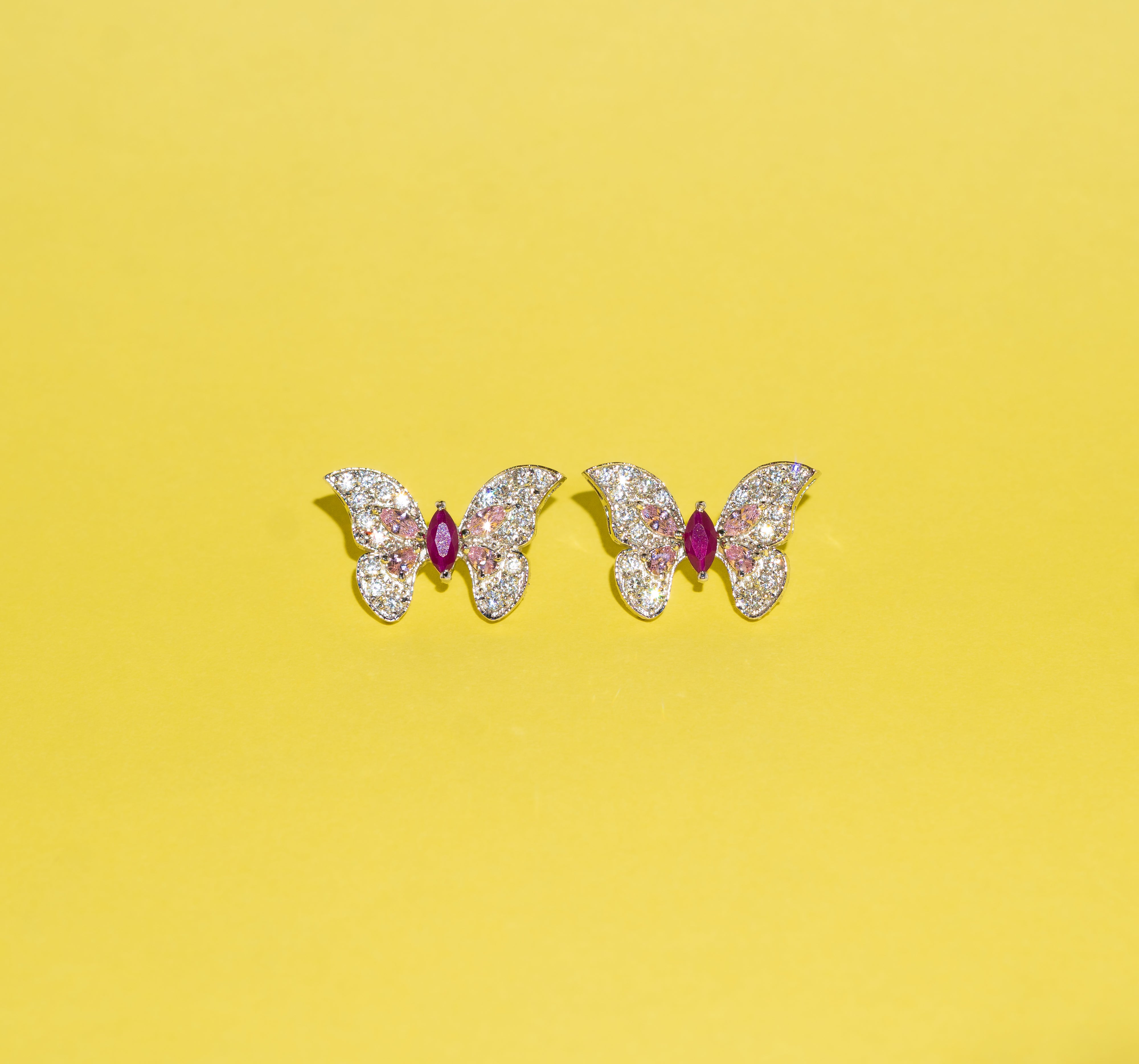 Flutter Earrings - Zumorrud