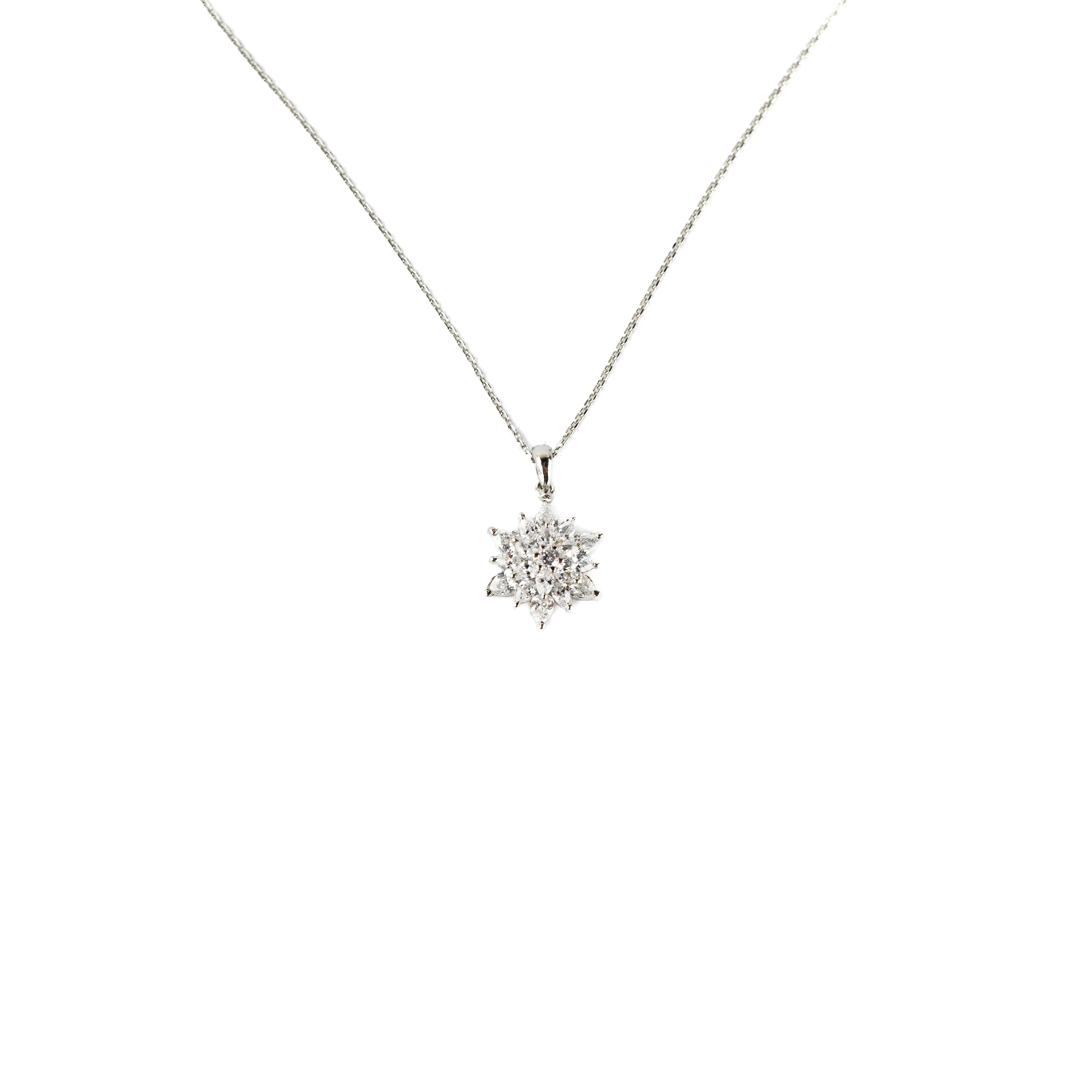 Lotus Heart Pendant - Zumorrud