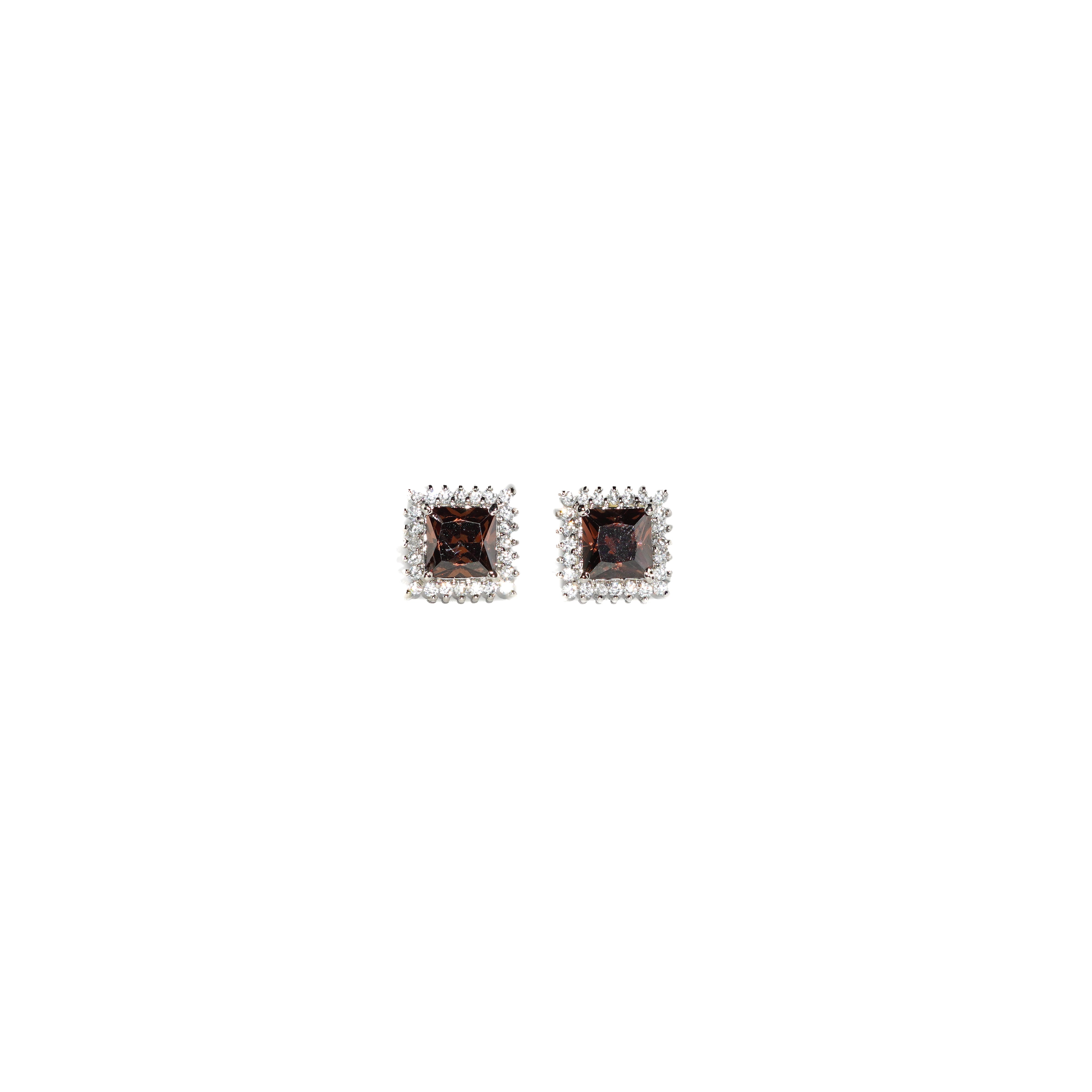 Queen Earrings - Zumorrud