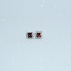 Queen Earrings - Zumorrud