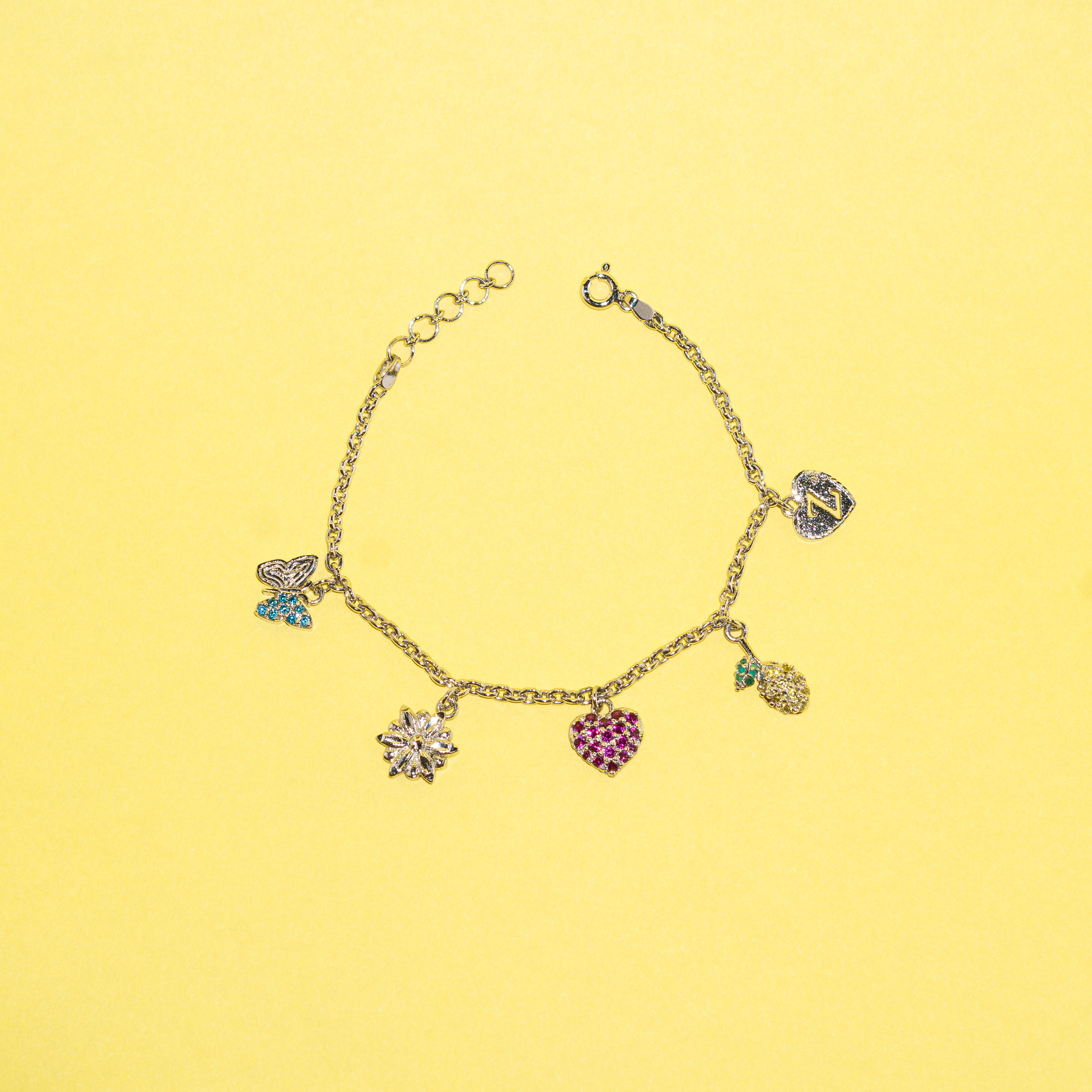 White Gold Charm Bracelet - Zumorrud