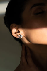 Queen Earrings - Zumorrud
