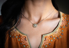 Daisy Nekclace