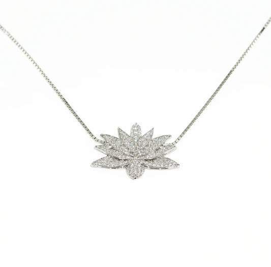 Floating Lotus Necklace - Zumorrud